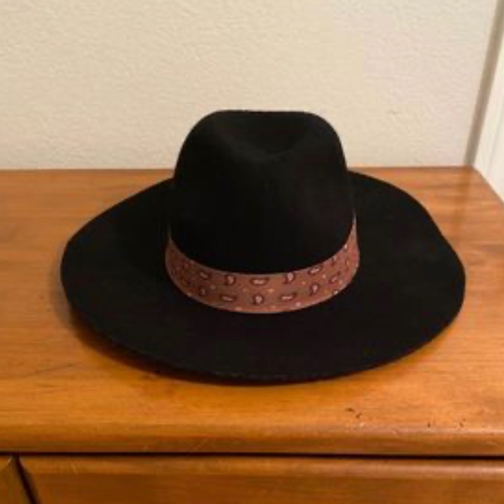 Cute black hat